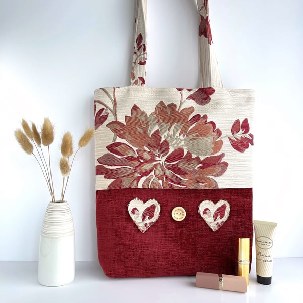 Tote Bag with Flowers and Hearts in Red and Cream
