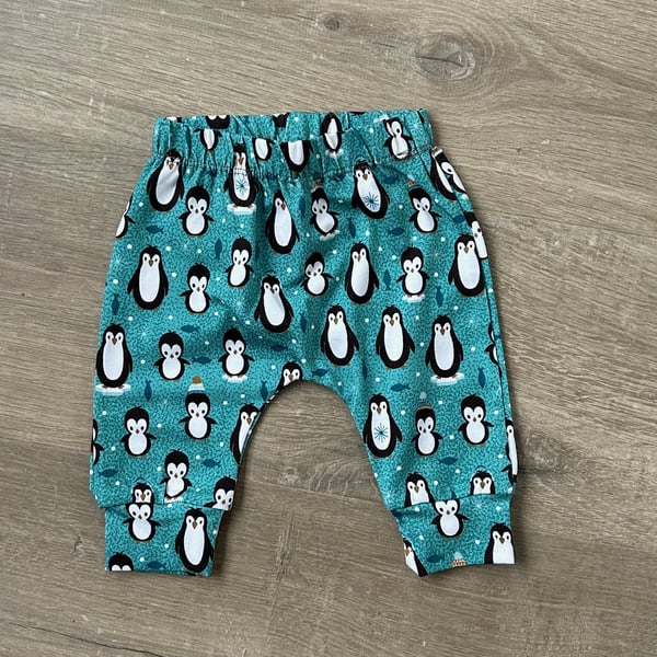 Turquoise Penguin cuffed Leggings 0-3 months  (last pair)