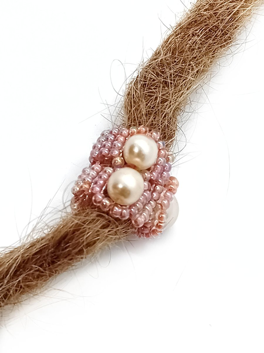 Peach and pearl asymmetrical dreadlock bead