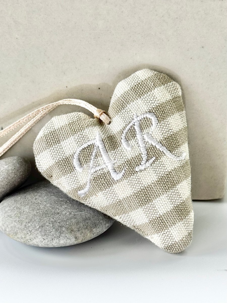 SALE - MINI HEART - 'AR' in taupe gingham