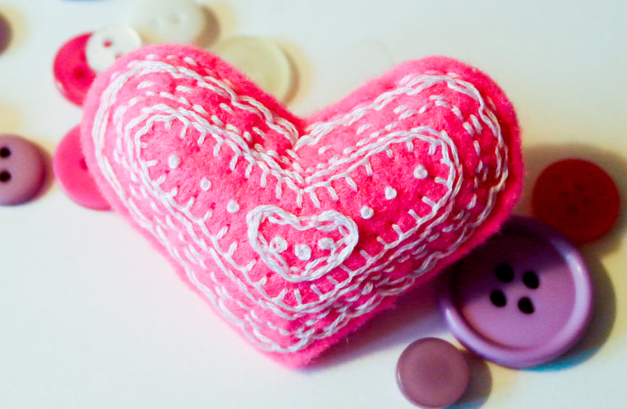SecondsSunday Hand Sewn Felt Heart Brooch Pin, Valentine's Day, Birthday Gift