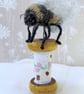 Bobbinbee - Knitted Bee on a vintage wooden bobbin