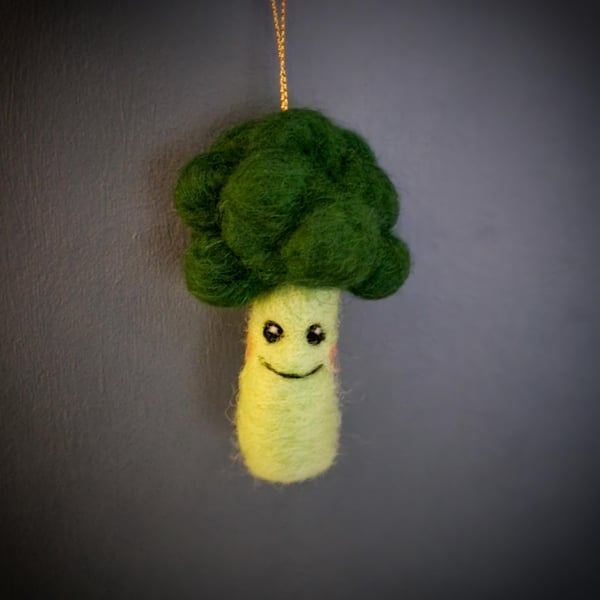 Felted Broccoli Christmas Ornament: Handmade Vegan Bauble