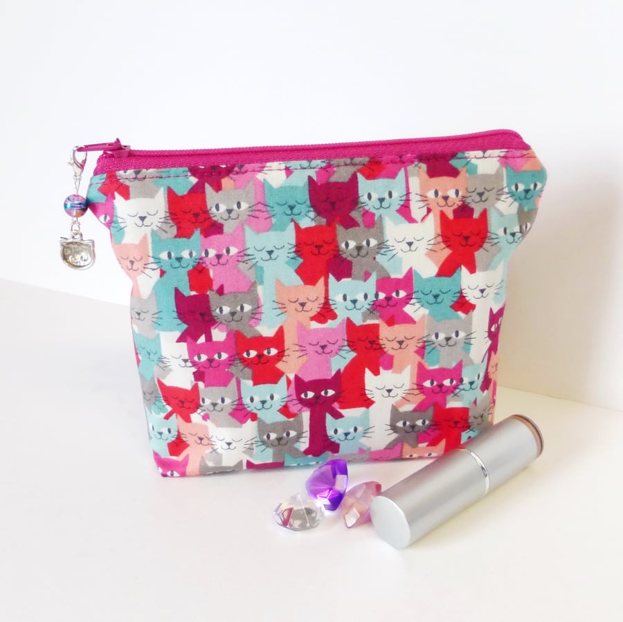 Cats make up bag, cosmetic bag. Reduced.