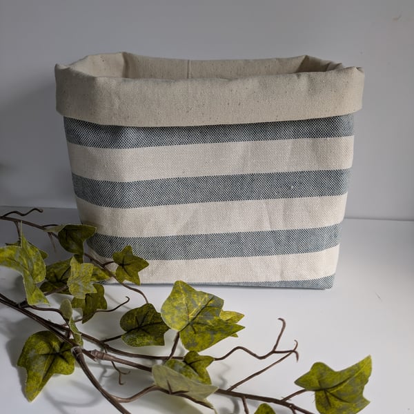 Fabric storage basket 