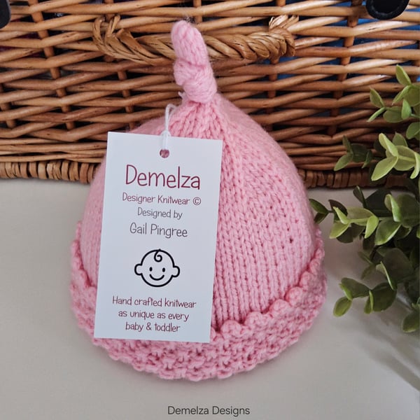 Baby Girl's Pink Hand Knitted  Knotted Hat 0- 3 months size 