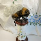 Bobbinbee - Knitted Bee on a vintage wooden bobbin