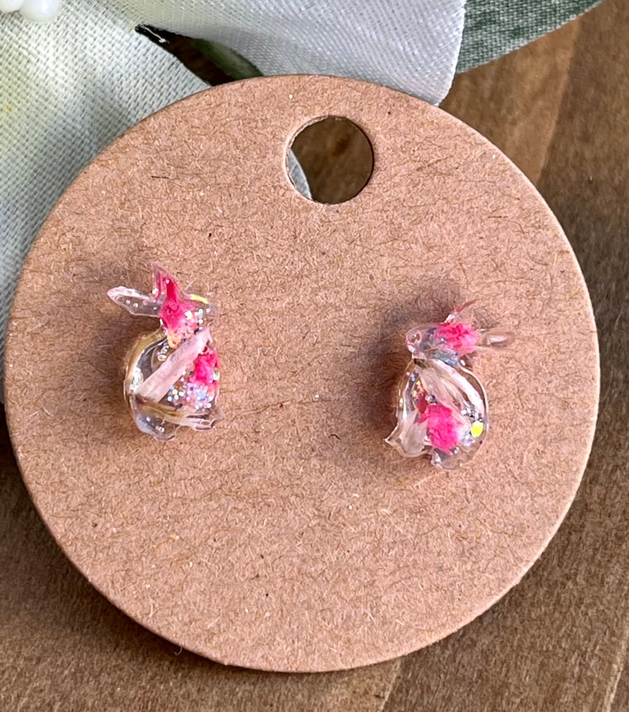 Floral bunny stud earrings 
