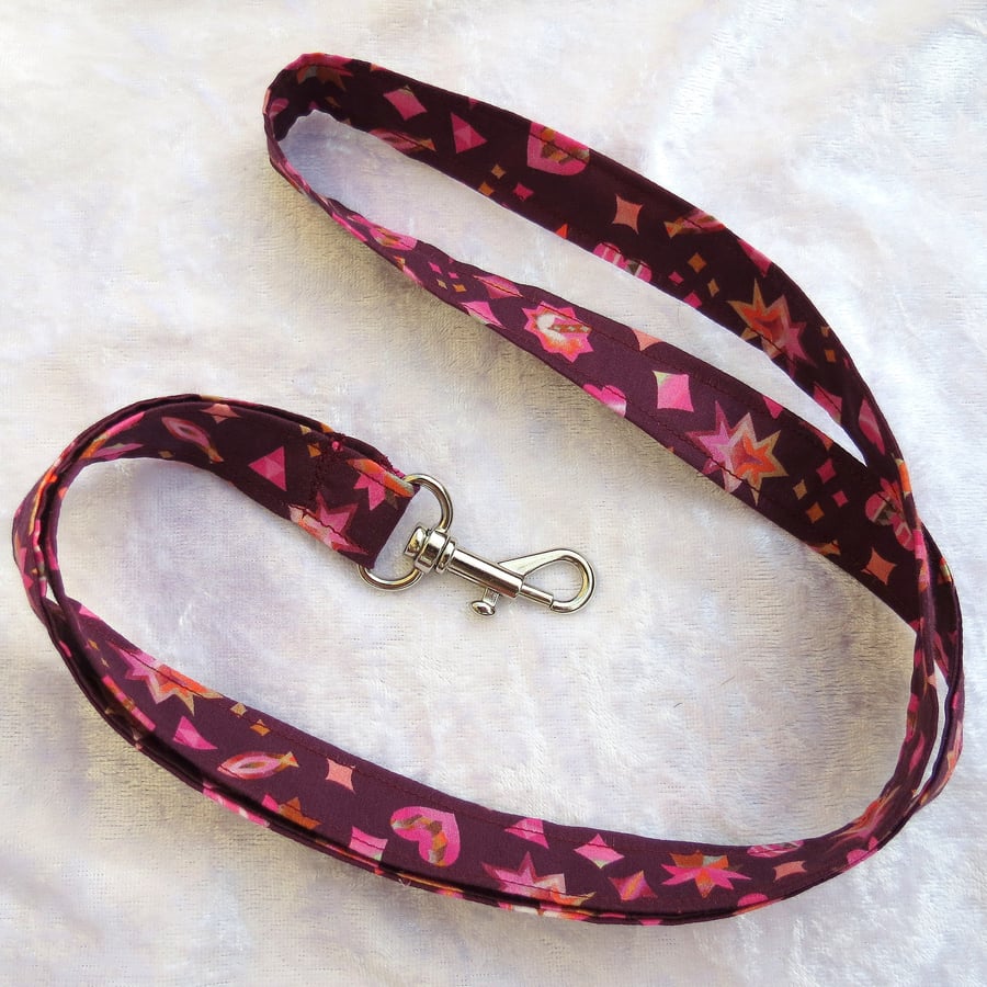 Liberty Lawn lanyard.  With swivel lobster clip. Shorter length. 17.8 inches. 
