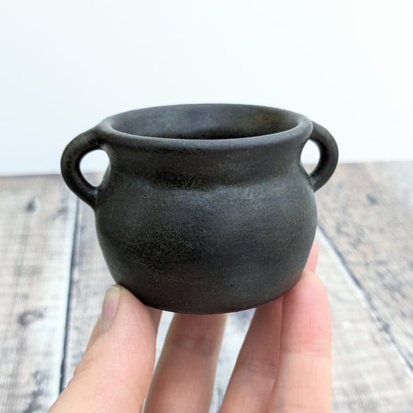 Small ceramic cauldron tealight