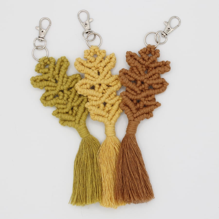 macrame keyring oak leaf, boho keyring