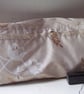 Silk make up bag with zip fastening - Cathy - Image 3