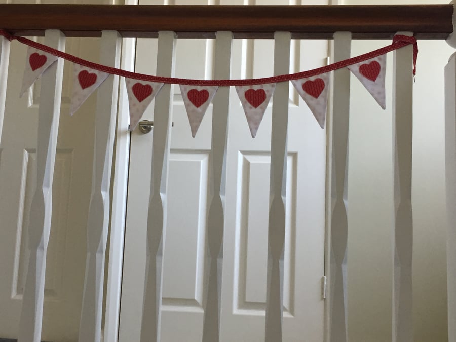 Red and White Mini Bunting