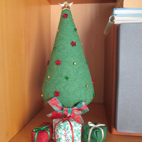 'Harris Tweed®' Christmas Tree and Parcel Set 2, Miniature Christmas Tree
