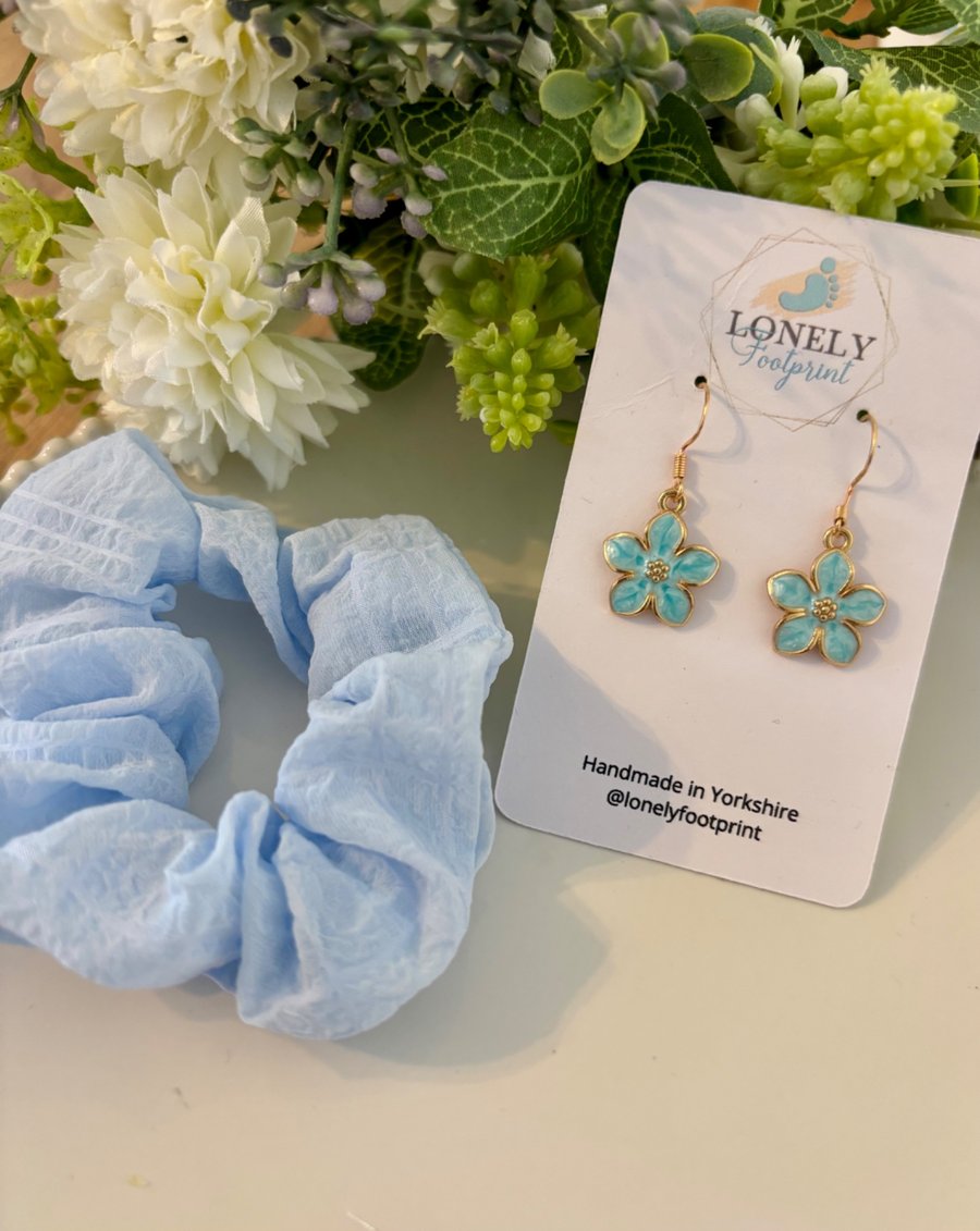Blue Floral Drop Earrings with Matching Scrunchie Gift Set