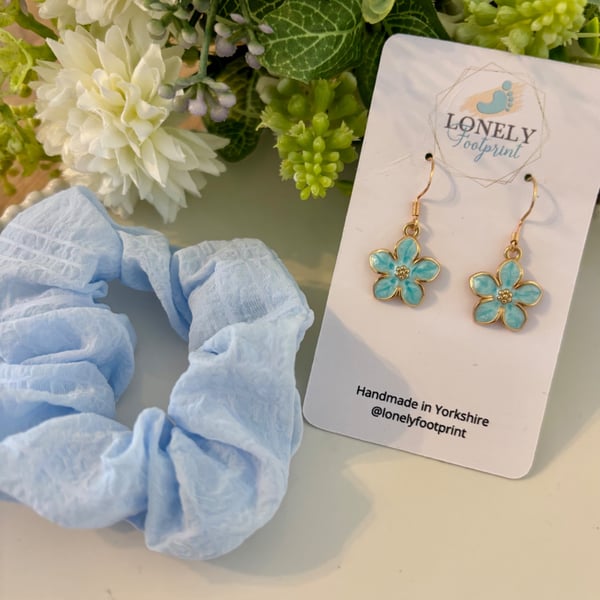 Blue Floral Drop Earrings with Matching Scrunchie Gift Set