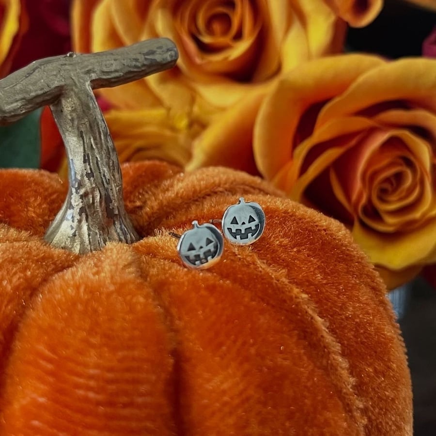 Sterling Silver Halloween Pumpkin Stud Earrings 