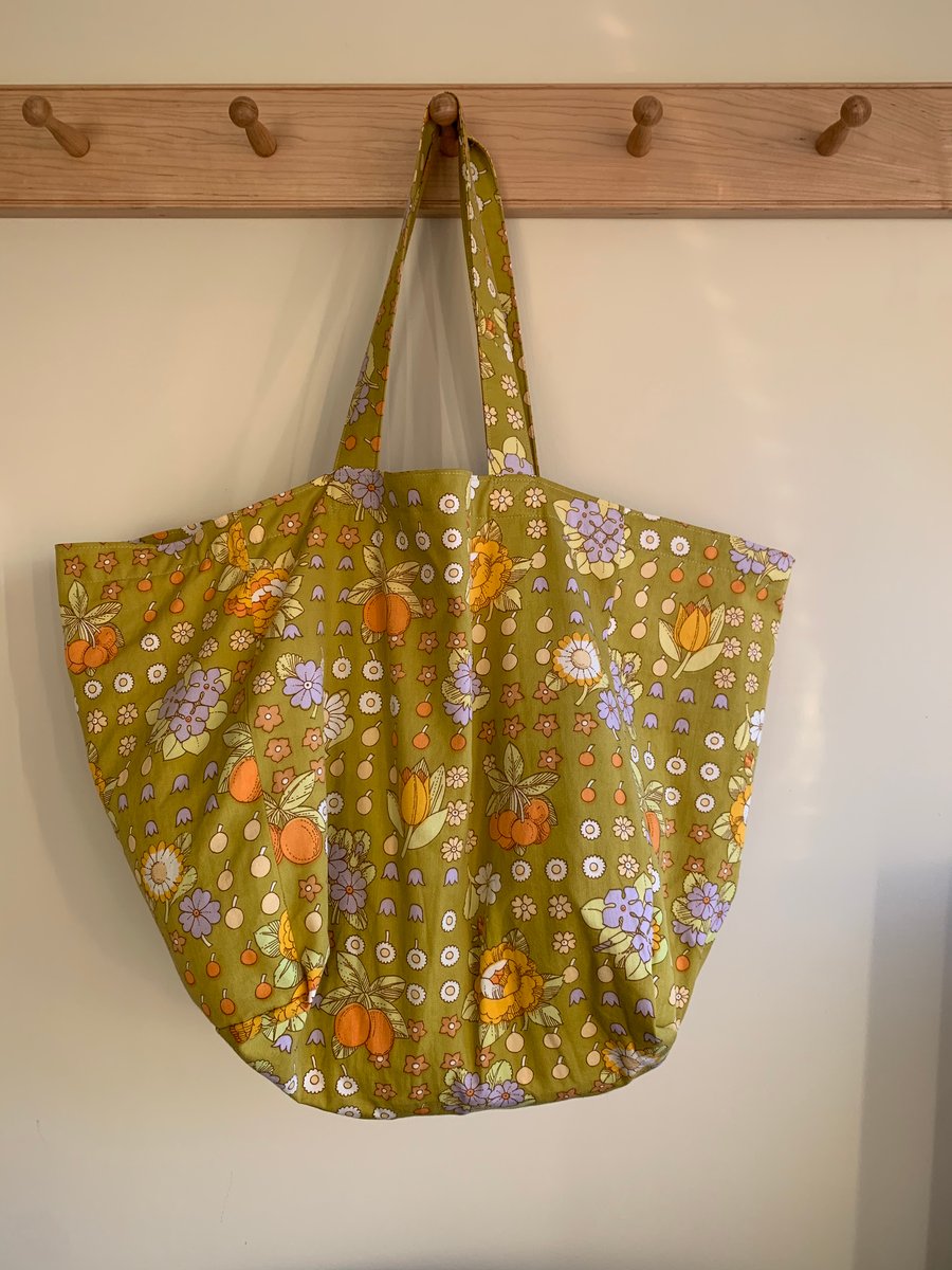 Retro vintage fabric beach bag