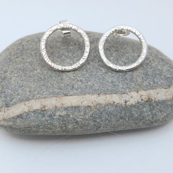 hammered silver circle studs