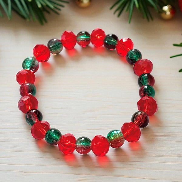 Sparkling Red and Green Christmas Bracelet