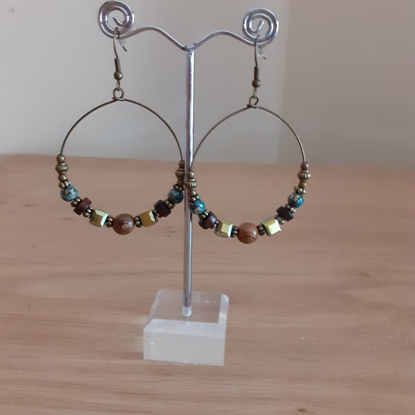 BOHO STYLE DANGLE HOOP EARRINGS - ANTIQUE GOLD MULTI COLOURED.