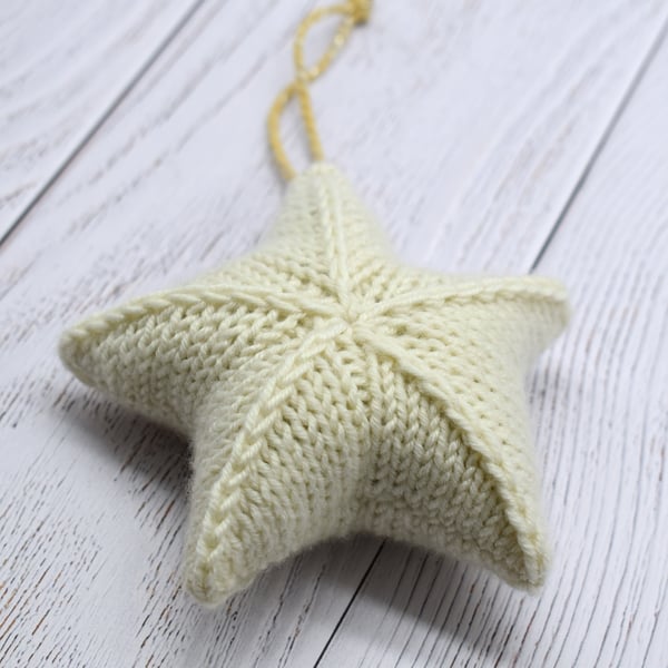 Hand knitted star - Christmas Decorations - Cream
