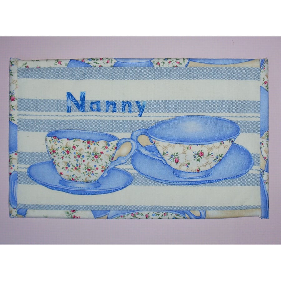 Mug Rug Nanny and teacups blue