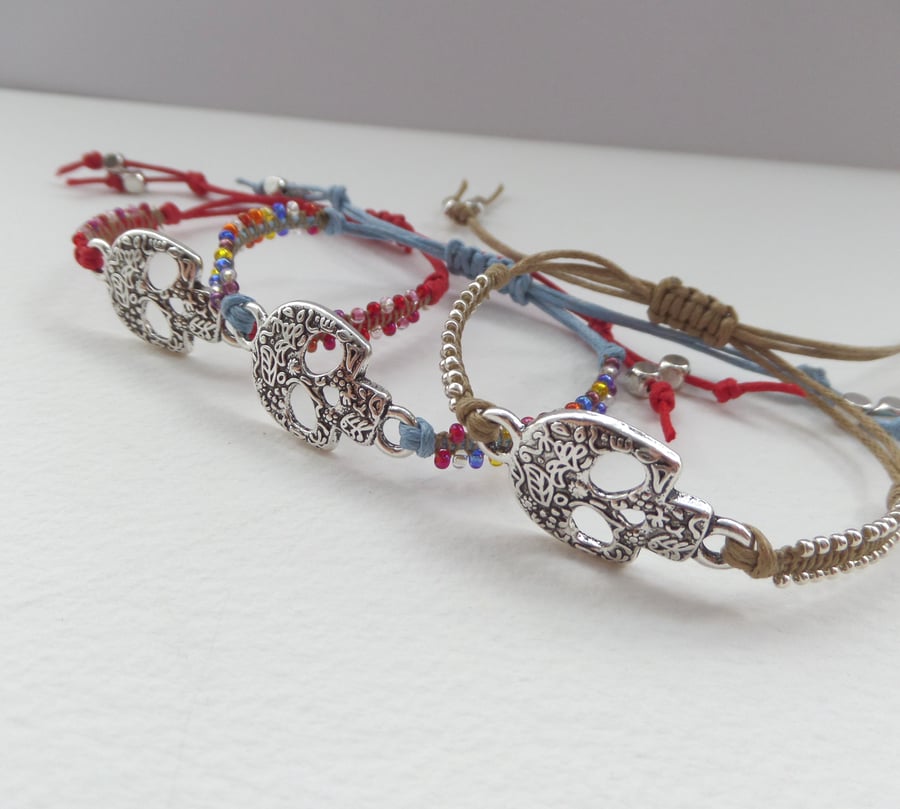 Mexican Skull Bracelet, Day of the Dead beaded Macramé cotton cord