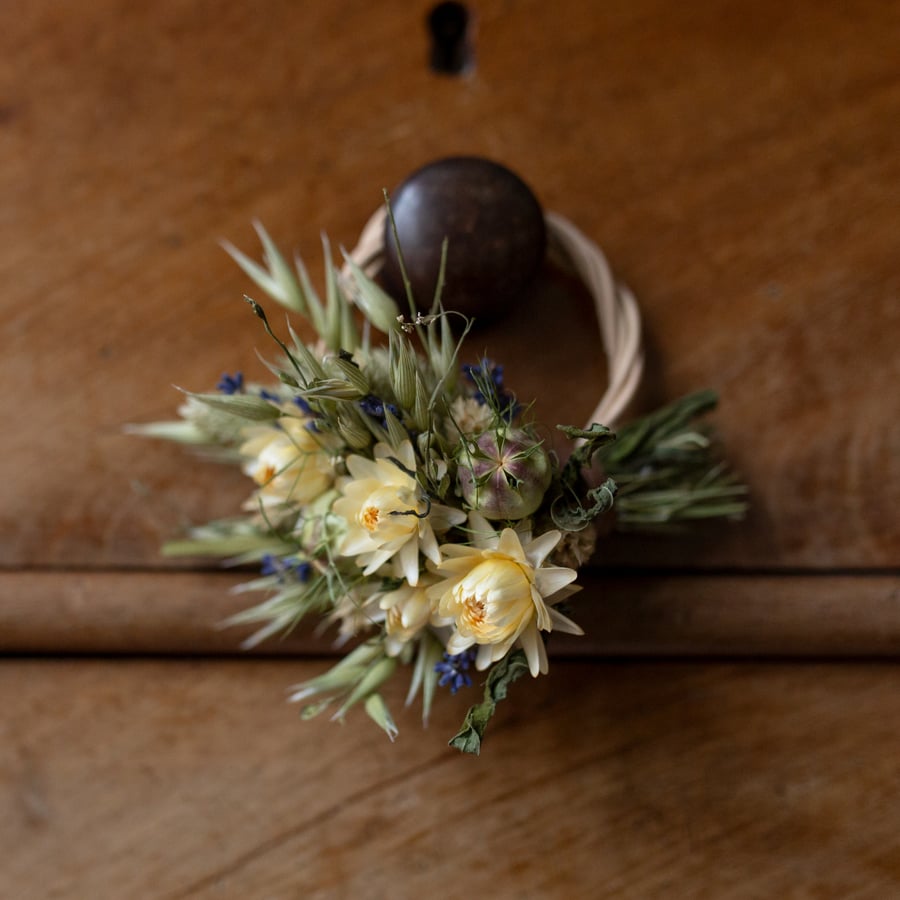 Mini dried flower wreath