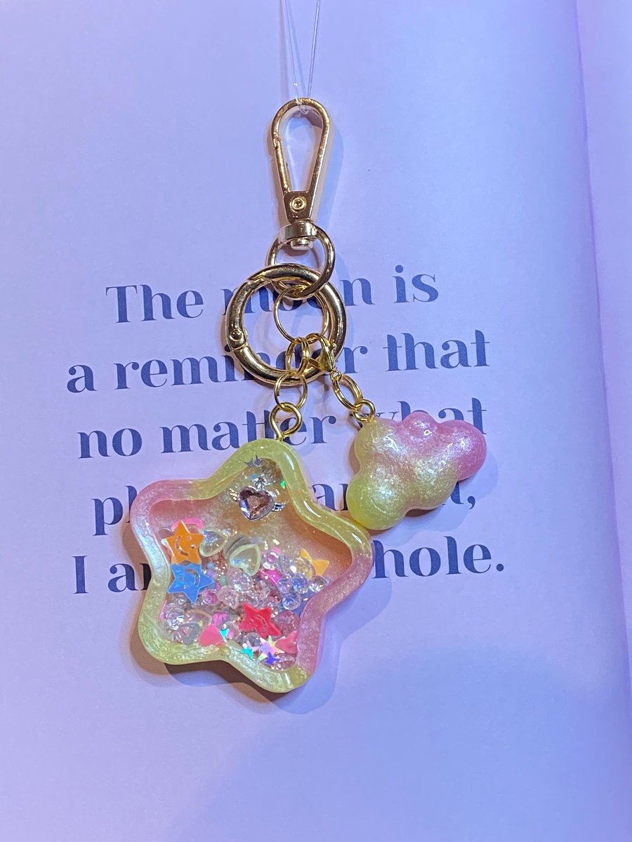 Handmade Shaker Keychain - 'Dreamy Star' with Detachable Cloud Pendant