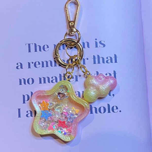 Handmade Shaker Keychain - 'Dreamy Star' with Detachable Cloud Pendant