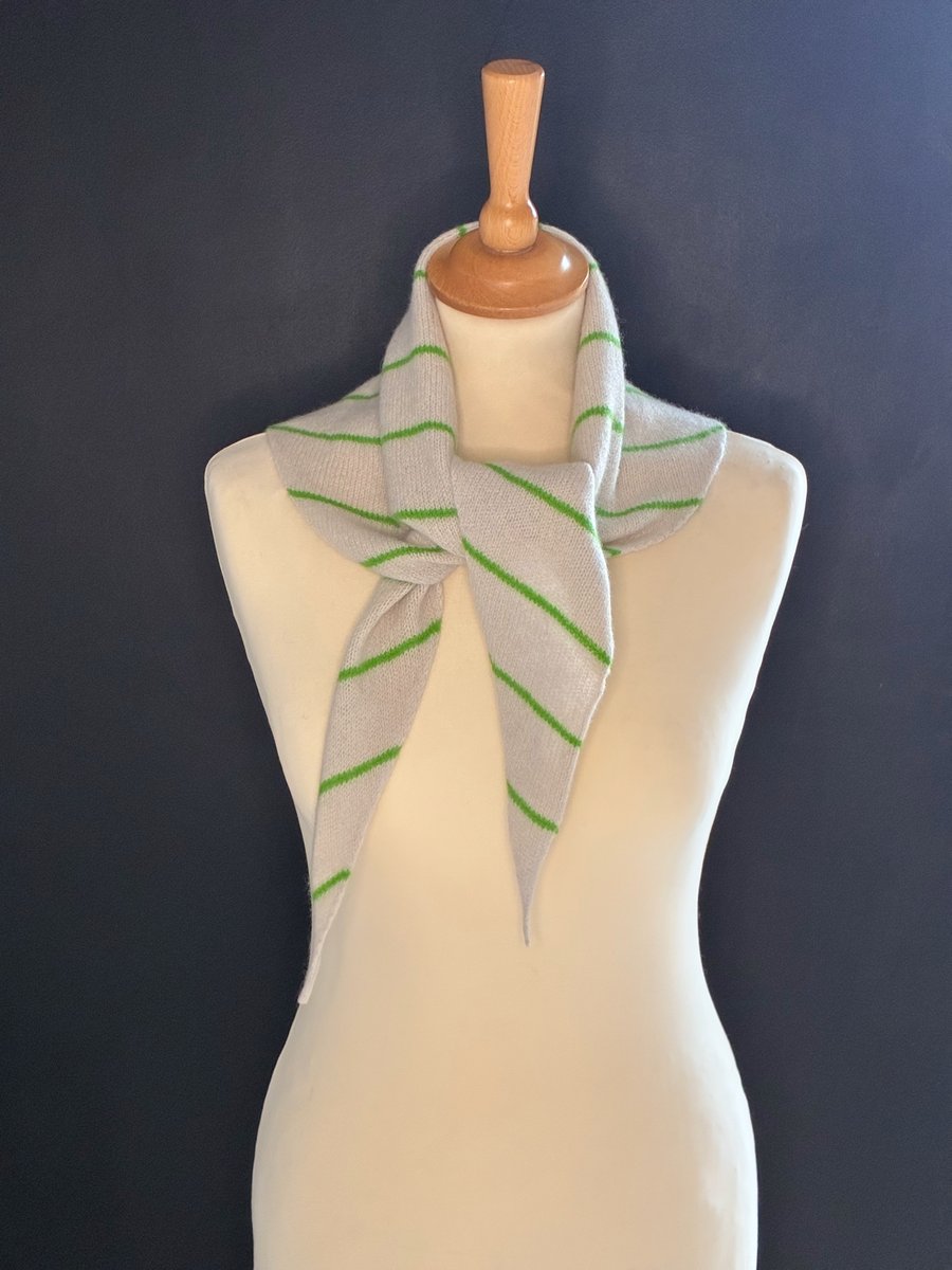 Triangle Scarf - Luscious Lime & Oatmeal