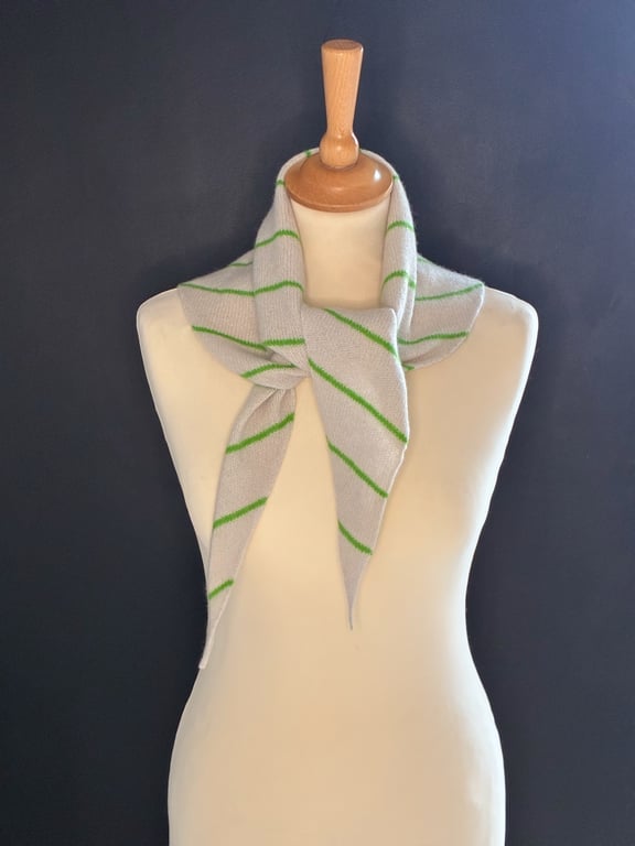 Triangle Scarf - Luscious Lime & Oatmeal