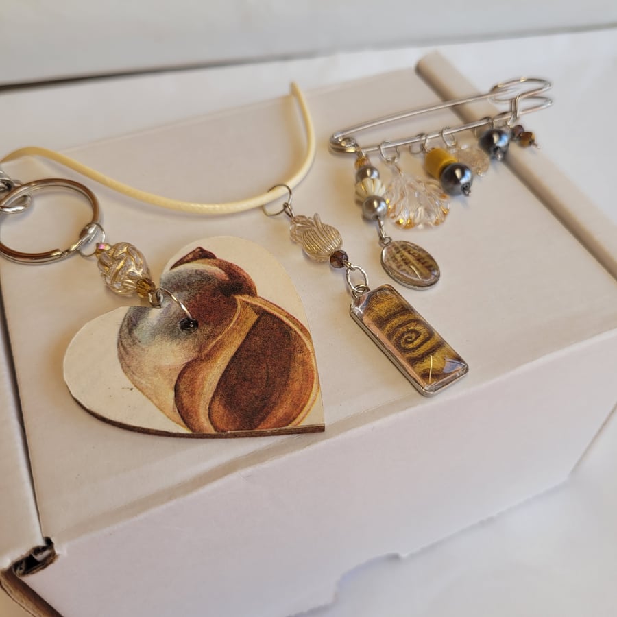 Upcycled Book Shell Jewellery Set 