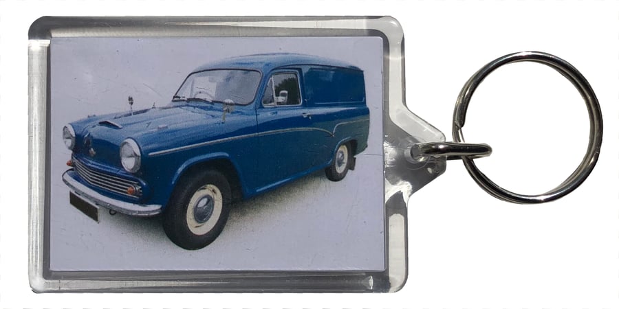 Morris Half Ton Van 1971- Keyring with 50x35mm Insert - Car Enthusiast