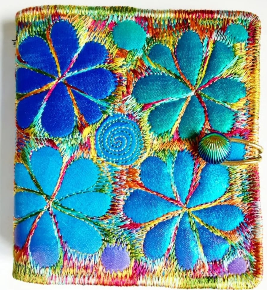 Sewing Needlecase with Free Machine Embroidery 