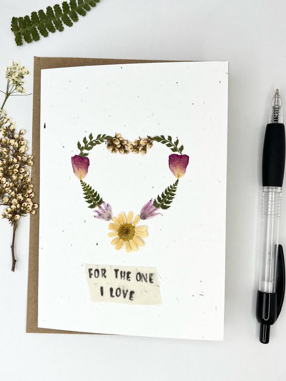 Handmade Real Pressed Flower Heart, Valentine's, Anniversary, Birthday Card 