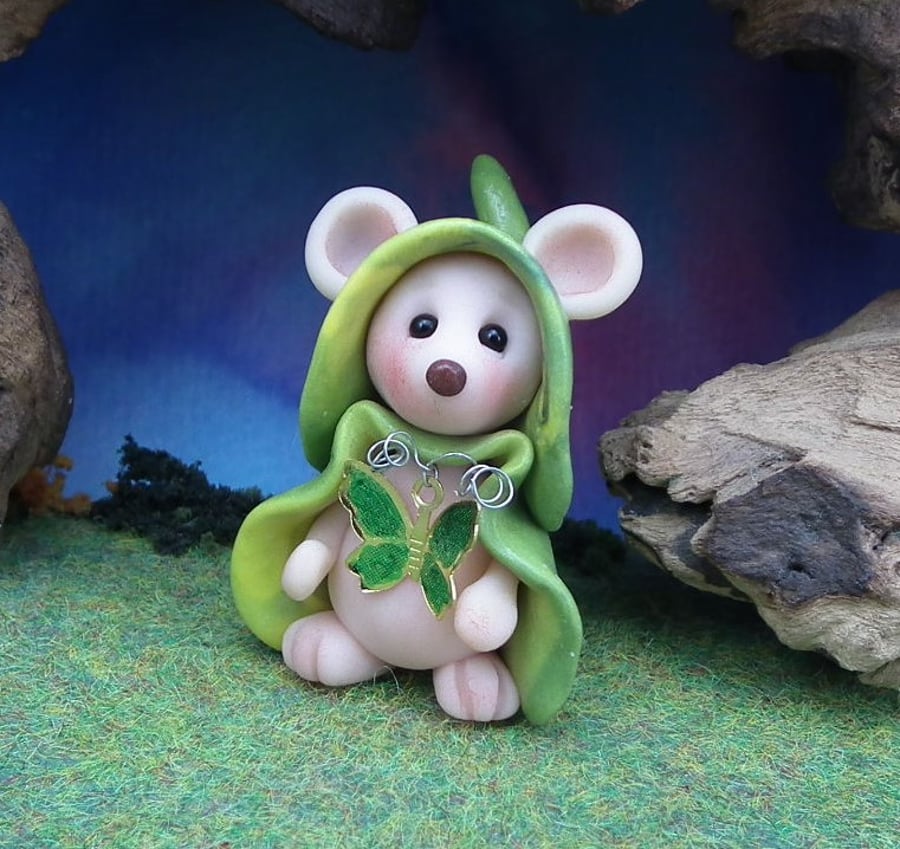 Downland Mouse 'Stella' Crop Gatherer OOAK Sculpt by Ann Galvin Gnome Village