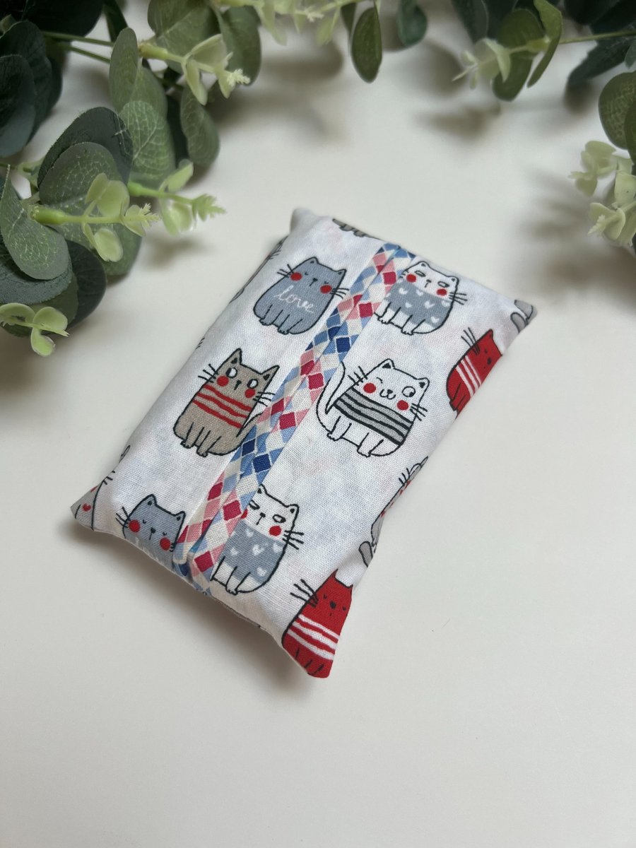 Tissue Holder: Cats