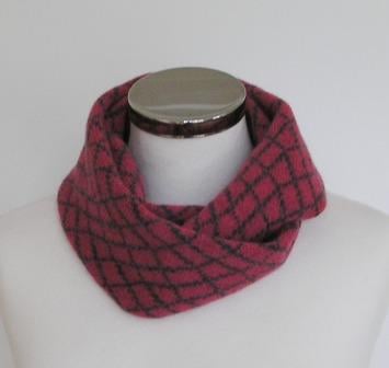 Merino Lambswool Circle Scarf Pink Coal Grey