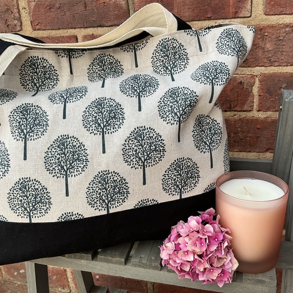 Black Mulberry Trees Organiser Shopping Bag