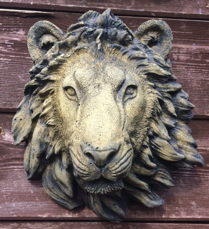 Small Lion Head Plaque