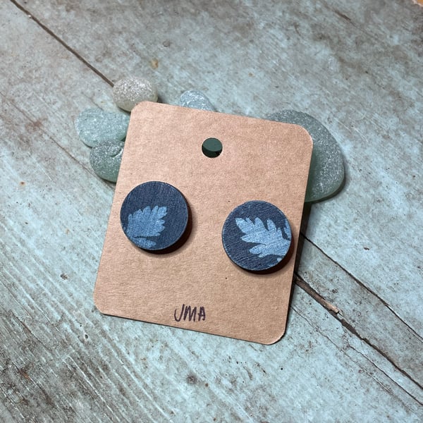 Round shape wooden print stud earrings handmade
