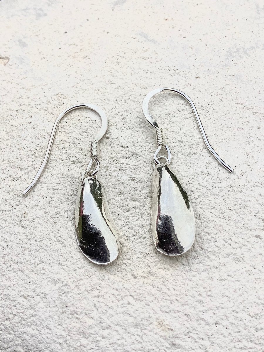 Pure silver mussel shell earrings