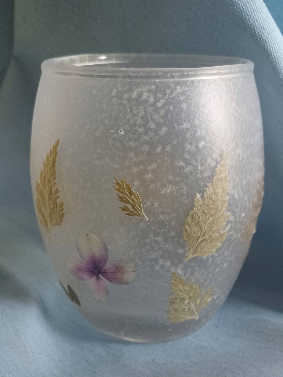 Tealight Candle Holder with Natural Dried Pressed Flowers