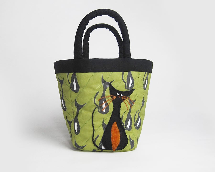 Green bijou project bag with appliqué cat on cat print