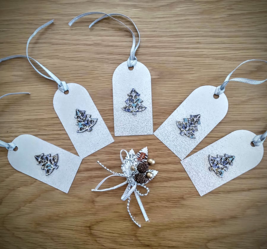 Pack of 5 silver glittercard wooden pastel XMAS TREE button accent GIFT CARDS