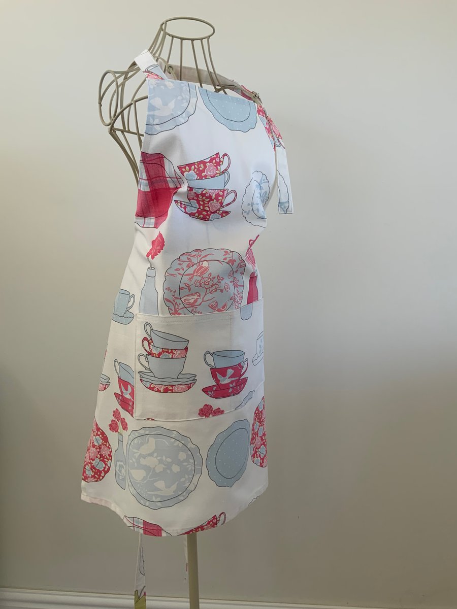Full Apron, Lined Centre Pocket, adjustable neck strap, Apron, Craft Apron