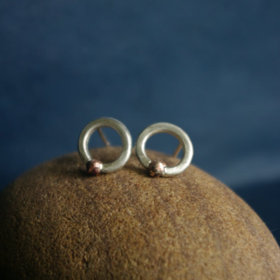 Silver Circle Stud Earring with Copper Seed 