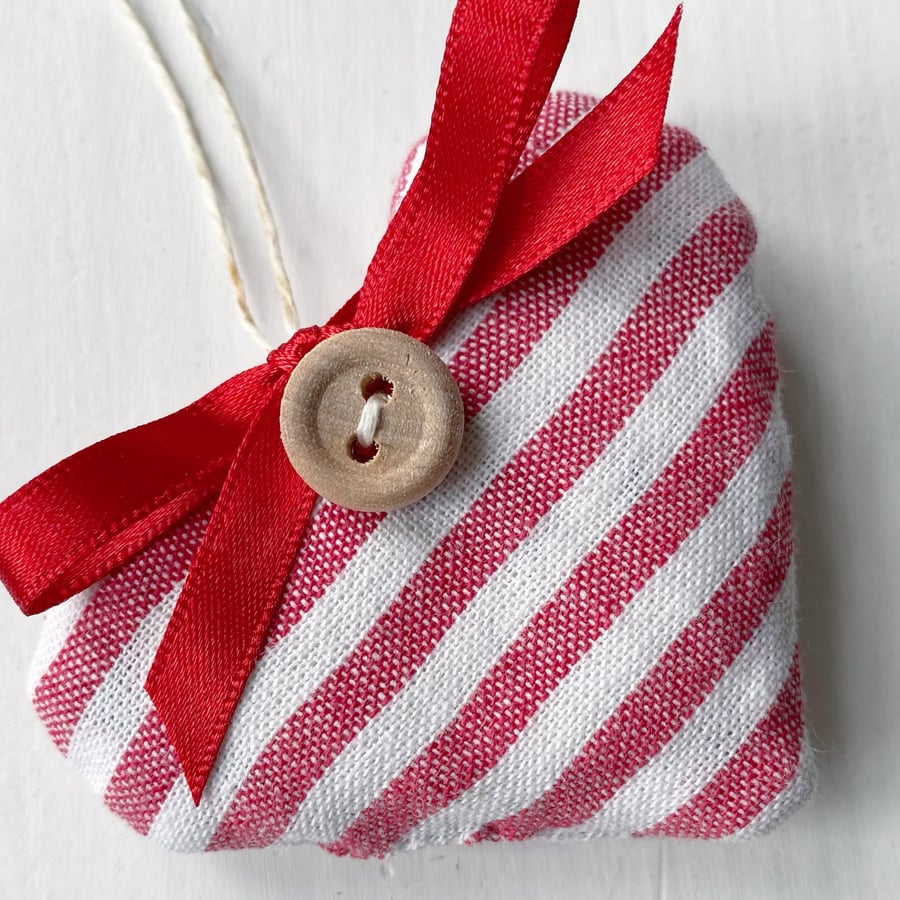SALE - LAVENDER HEART - red and white stripes